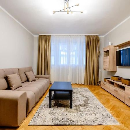 Smiling Heaven Apartment Bucharest Exterior photo