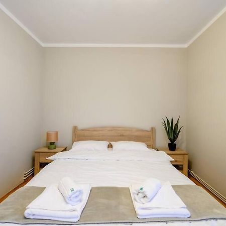 Smiling Heaven Apartment Bucharest Exterior photo