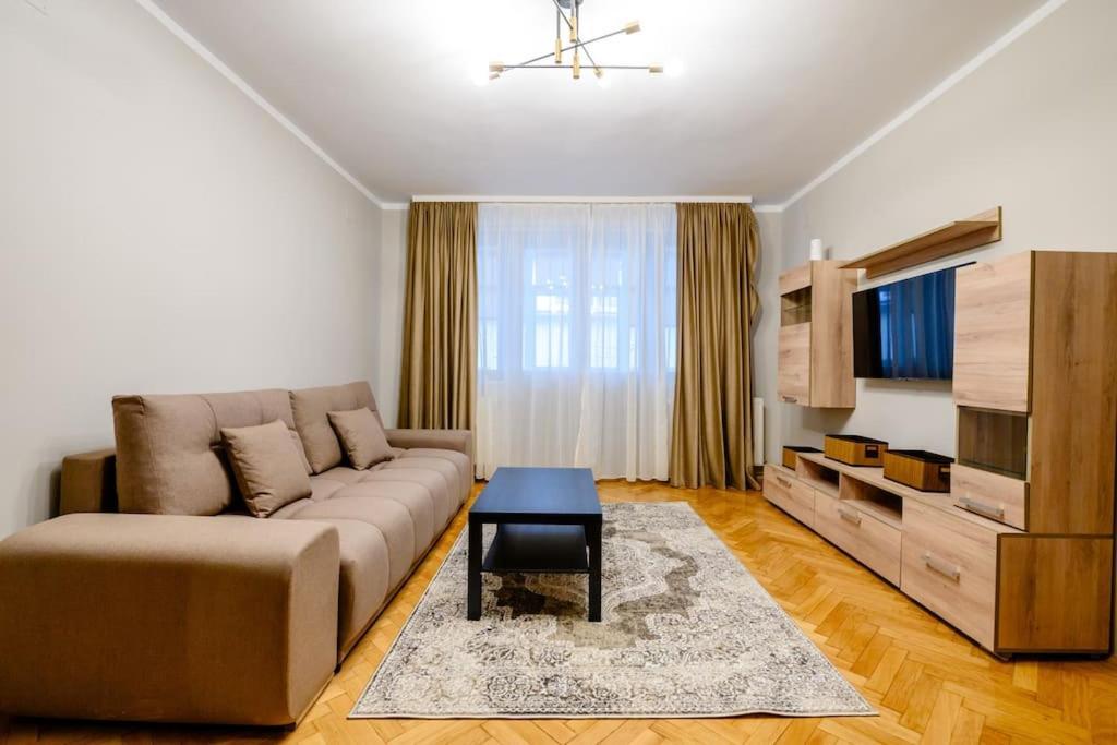 Smiling Heaven Apartment Bucharest Exterior photo